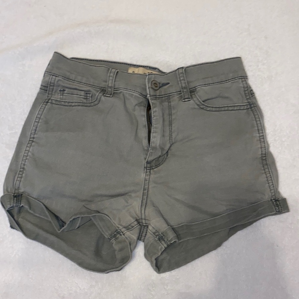 Hollister army green shorts, size 0, tight fit, mid waist